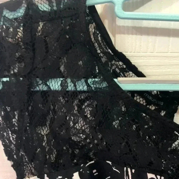 Maurices‎ brand dress size 11/12 black white lace and floral design - Picture 2 of 11